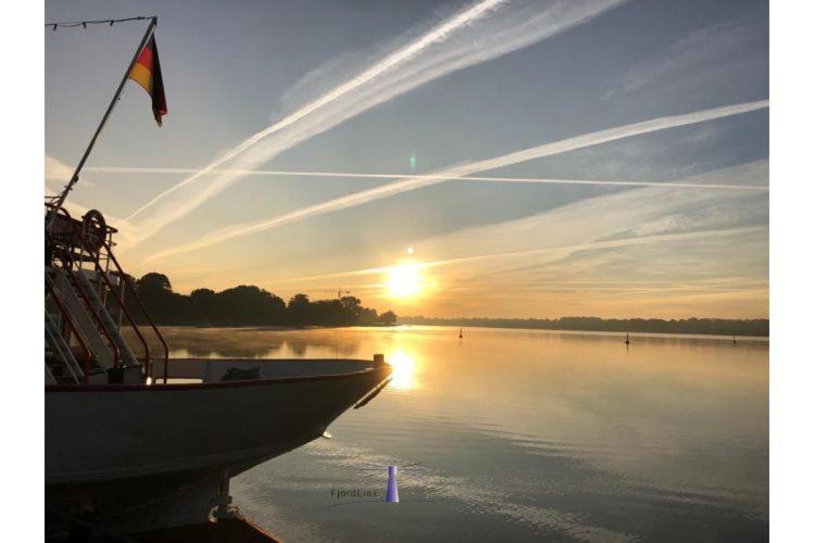 Hausboot Fjord Aries Mit Dachterrasse In Schleswig Hotel Exterior photo